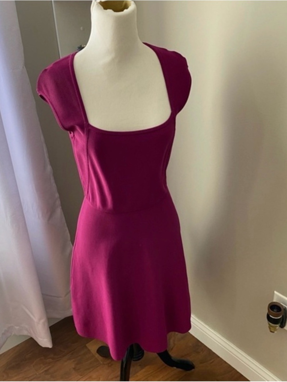 BCBG Women's Square Neck Cap Sleeve Dress - Magenta